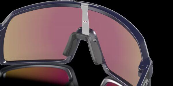 Oakley Sutro S Matte Navy Prizm Sapphire kerékpáros napszemüveg - Image 4