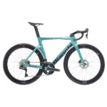 Bianchi Oltre Comp 105 Di2 12sp Metál Celeste 2026 országúti kerékpár
