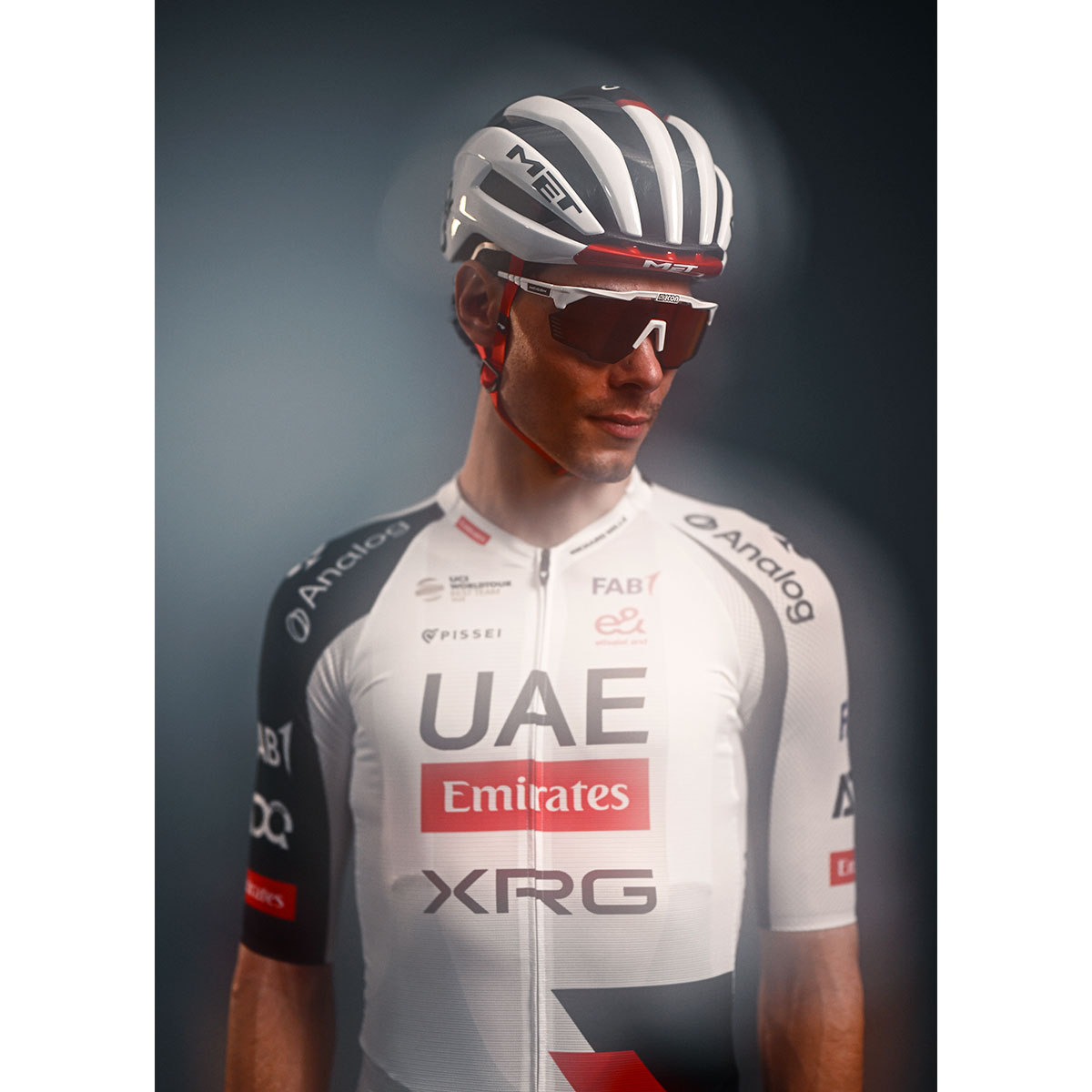 Trenta 3K Carbon UAE Team Emirates XRG kerékpáros bukósisak - Image 5